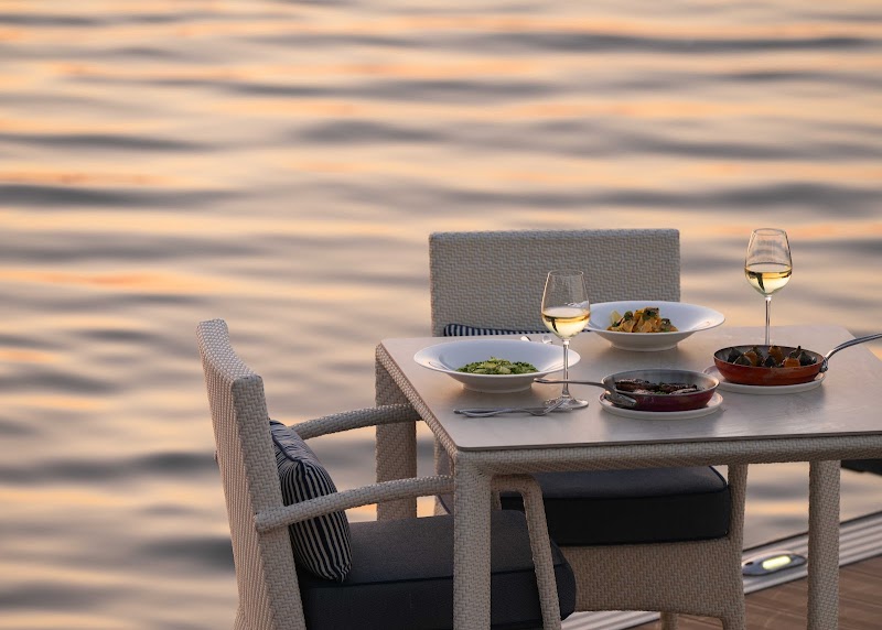 101 Dining Lounge and Bar / One&Only The Palm