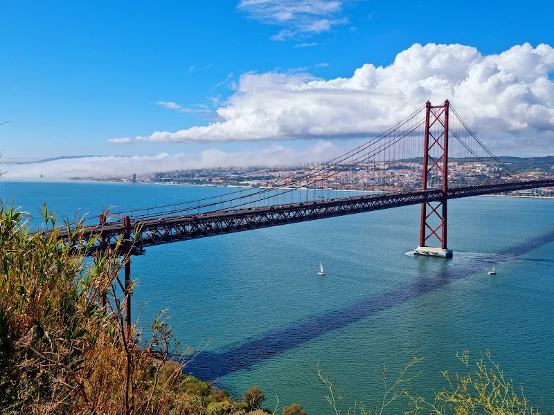 25 April Bridge / Lisbon Place mentioned in saved reels