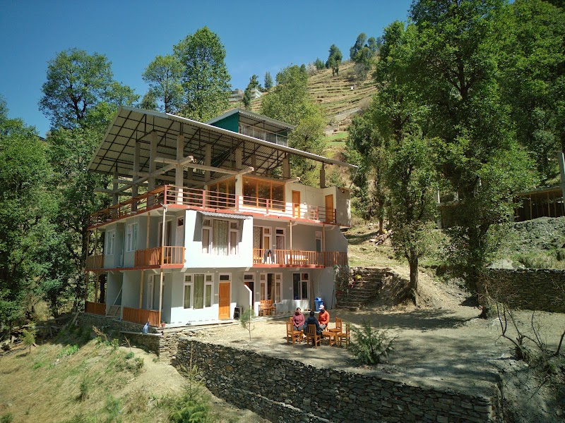 Ailyak Stays / Shoja Place mentioned in saved reels