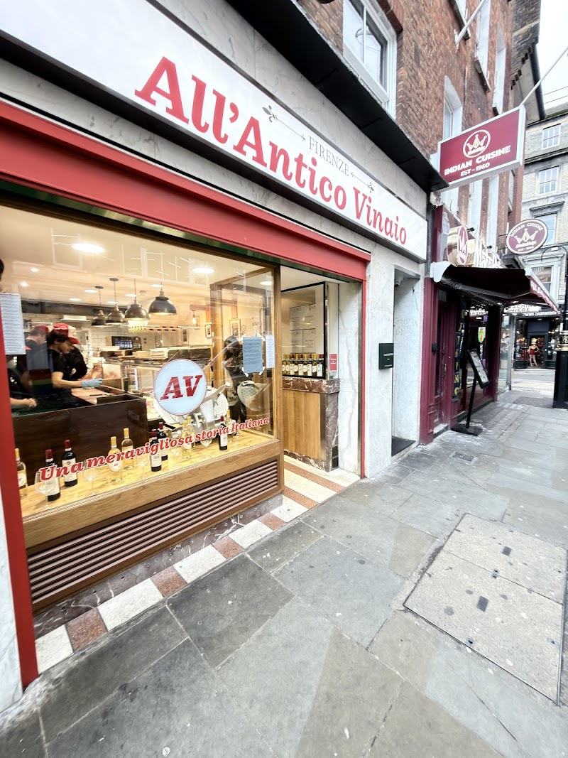 All’Antico Vinaio / Soho Place mentioned in saved reels