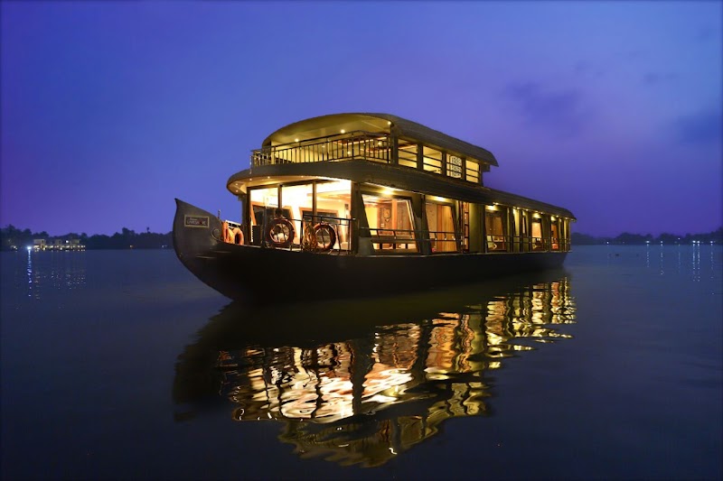 Alleppey houseboat / Alleppey Place mentioned in saved reels
