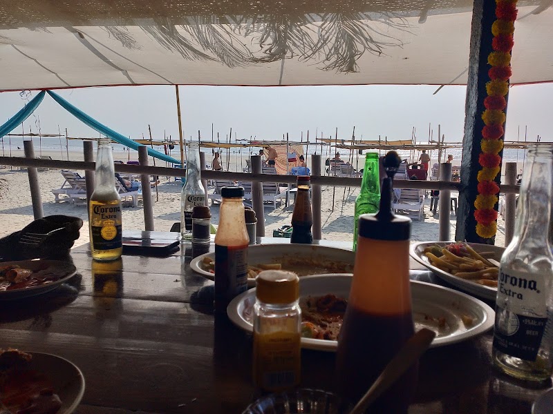 Amber Cocktail Bar / Morjim