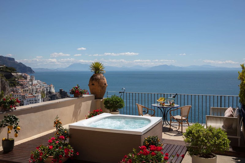 Anantara Convento di Amalfi Grand Hotel / Amalfi Place mentioned in saved reels