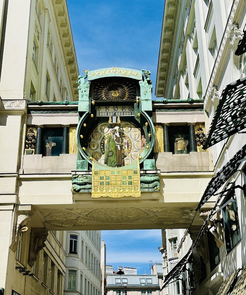 Ankeruhr Clock / Vienna