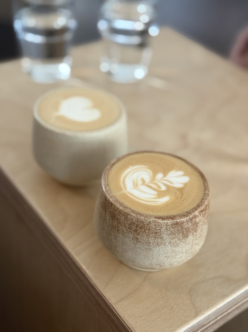 Apartment Coffee / Jalan Riang