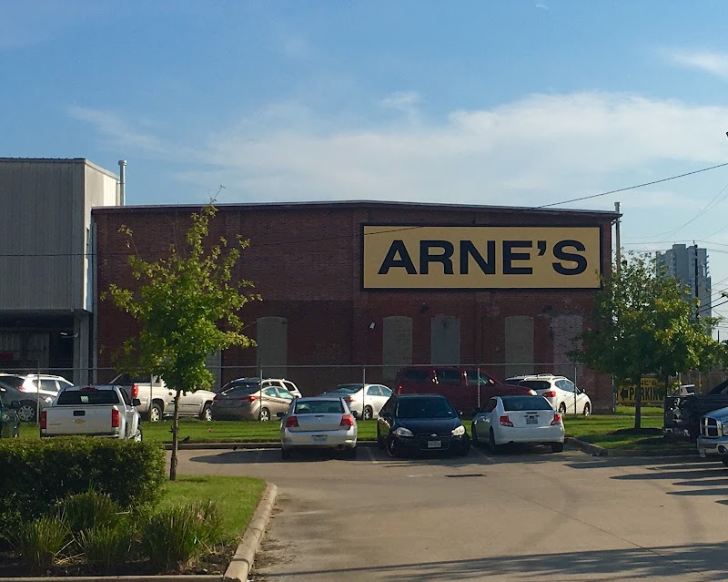 Arne's Party Warehouse / Houston