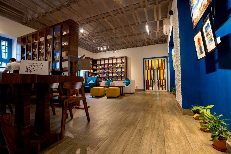 Artsy - Coffee & Culture / Bhowanipore Place mentioned in saved reels