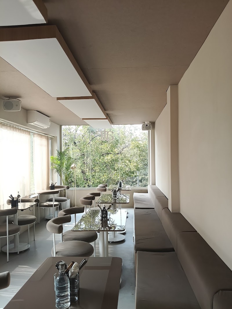 Ate / Lodhi Road Place mentioned in saved reels