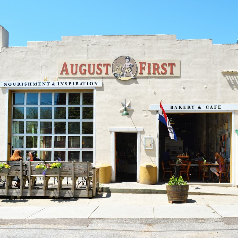 August Bakery