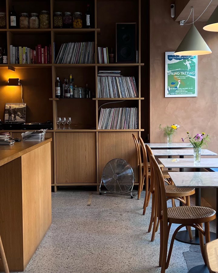 Auren's Deli Place mentioned in saved reels