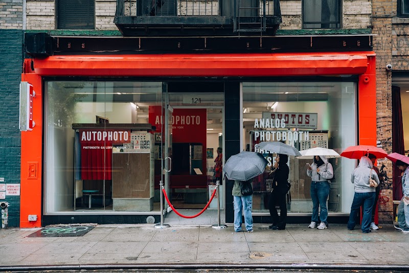 Autophoto / LES Place mentioned in saved reels