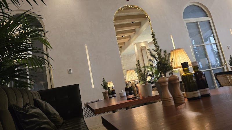 Avenida / Lisbon Place mentioned in saved reels