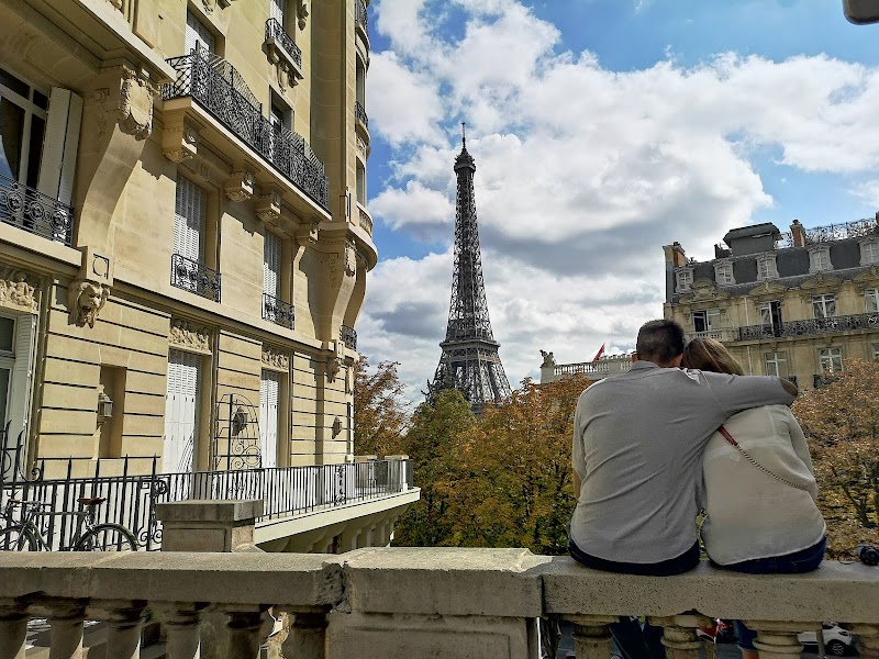 Avenue de Camoens / Paris Place mentioned in saved reels