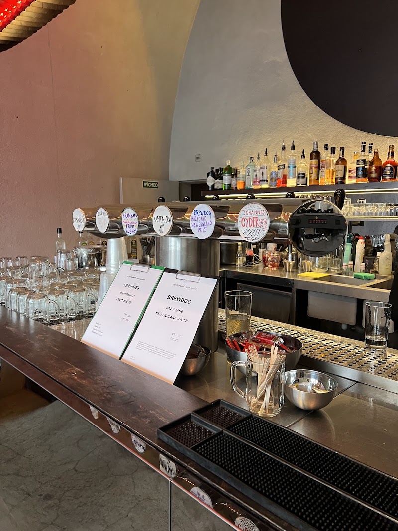 (A)VOID Café / Prague