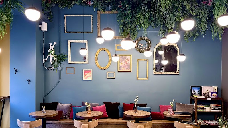 Awkward Coffee / Toronto