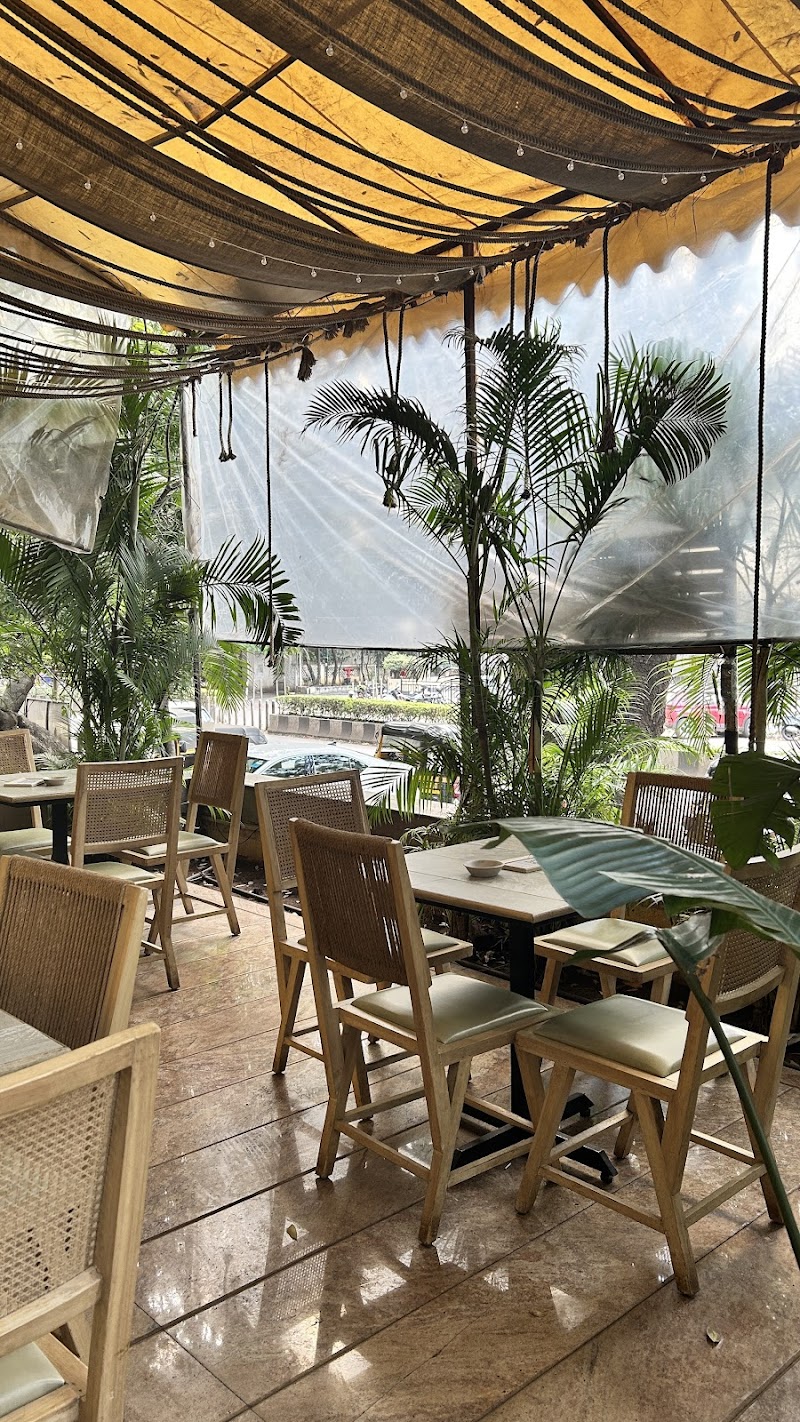 Azul Brews & Bites / Viman Nagar