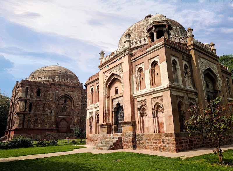 Bade And Chote Khan's Tomb / Delhi