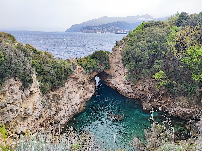 Bagni Regina Giovanna / Sorrento