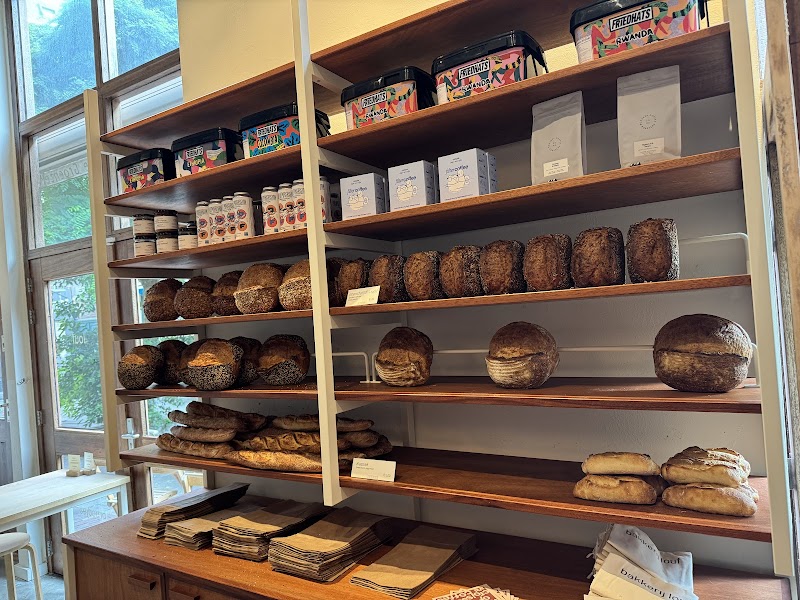 Bakkerij Louf / Amsterdam Place mentioned in saved reels