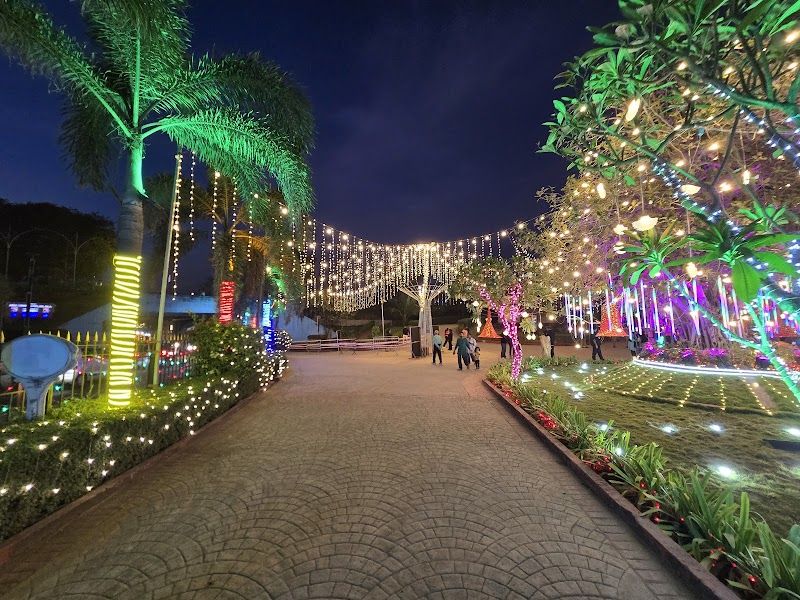 Bandra Wonderland / Bandra Place mentioned in saved reels