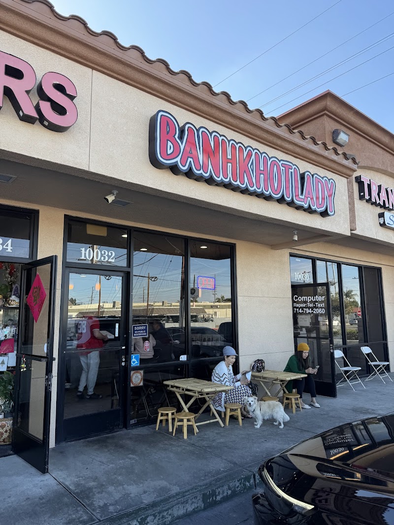 Banh khot lady / westminister Place mentioned in saved reels