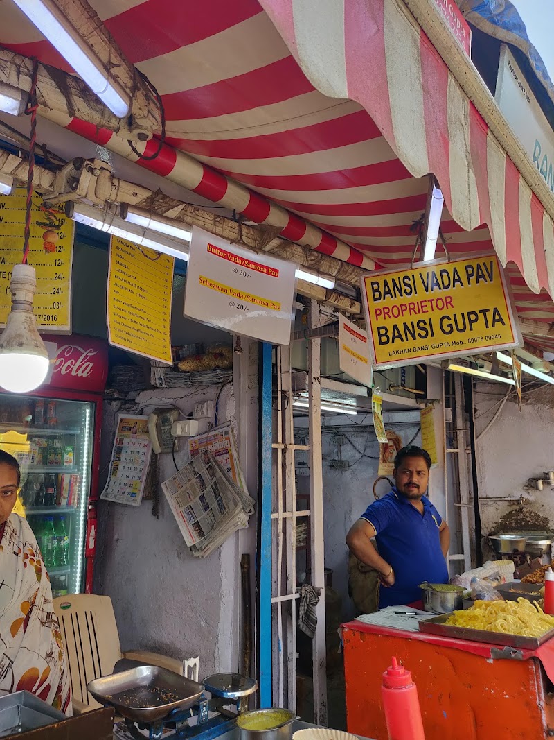Bansi Vada Pav / Malad Place mentioned in saved reels