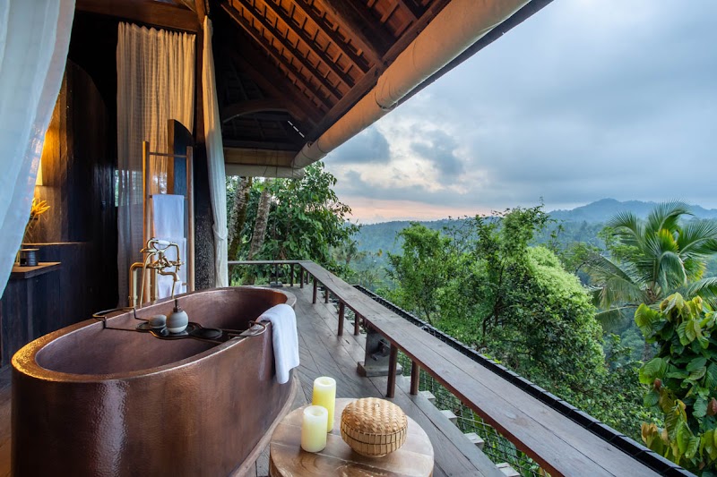 Banyan Tree Escape Buahan / Indonesia