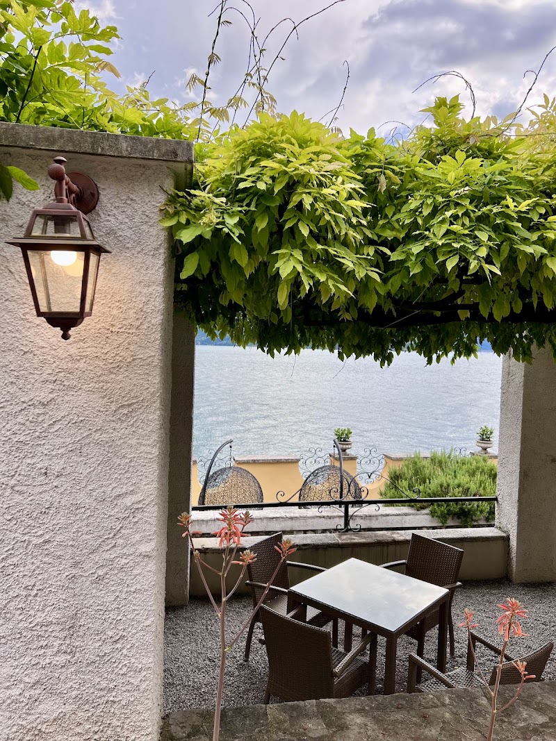 Bar Giardino / Varenna Place mentioned in saved reels