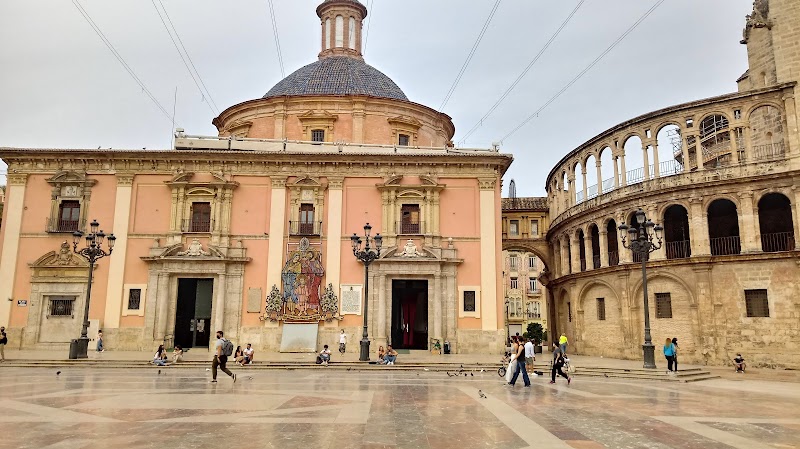 Basilica de la Virgen de los Desamparados / Valencia Place mentioned in saved reels