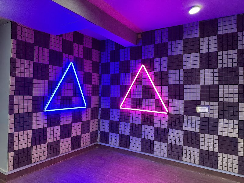 Beyond 8 Studio / Gurgaon