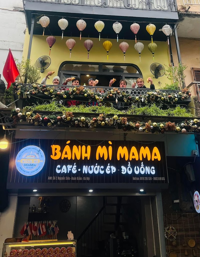 Bánh mì Mama / Nguyễn Siêu