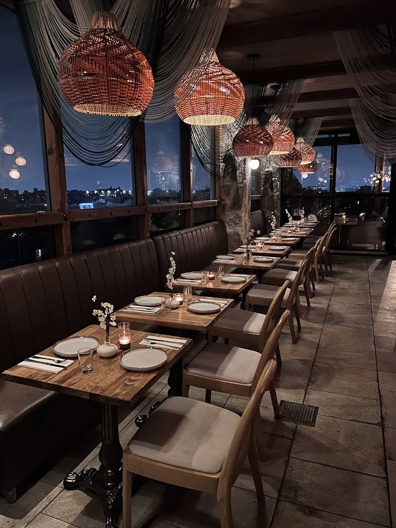 Boathouse Rooftop / NYC Place mentioned in saved reels