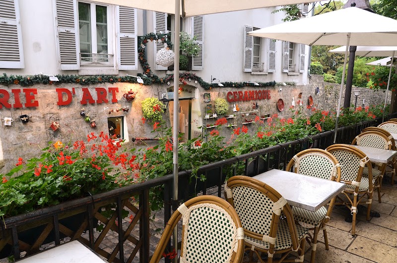Bonne / Montmartre Place mentioned in saved reels