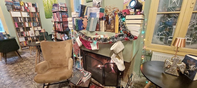 Booking Hill House / Kallithea