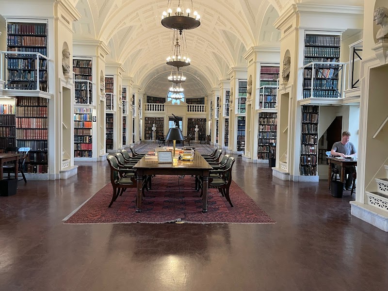 Boston Athenaeum / Boston