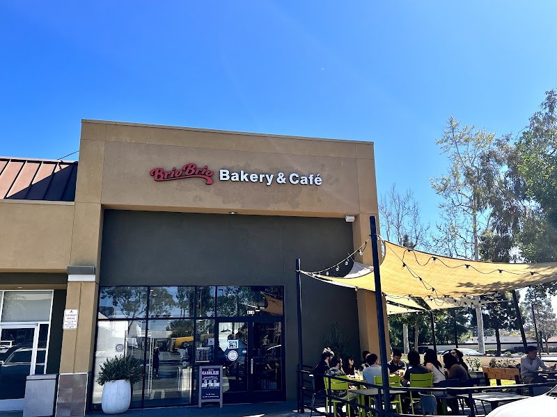 Brio Brio Bakery Cafe / Lake Forest Place mentioned in saved reels
