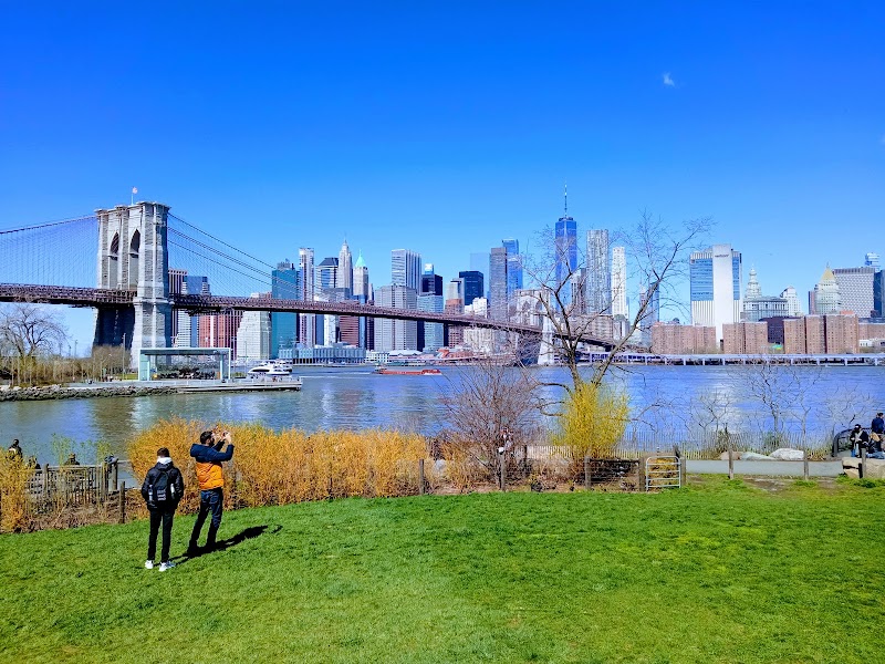 Brooklyn bridge park / NYC