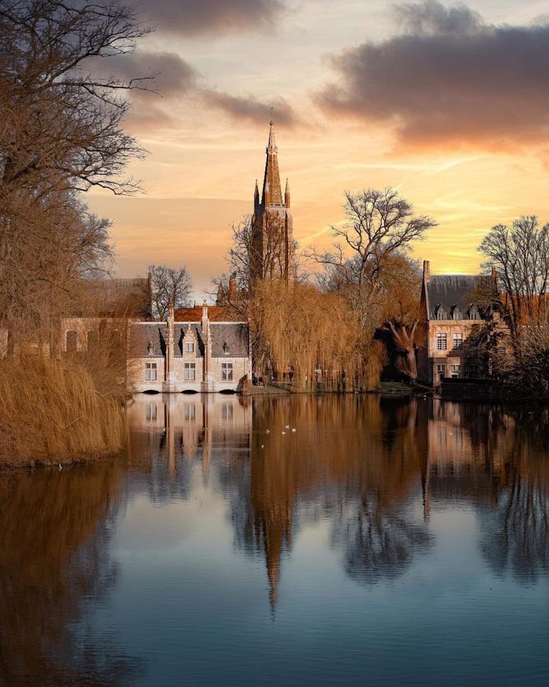 Brujas / Bélgica Place mentioned in saved reels