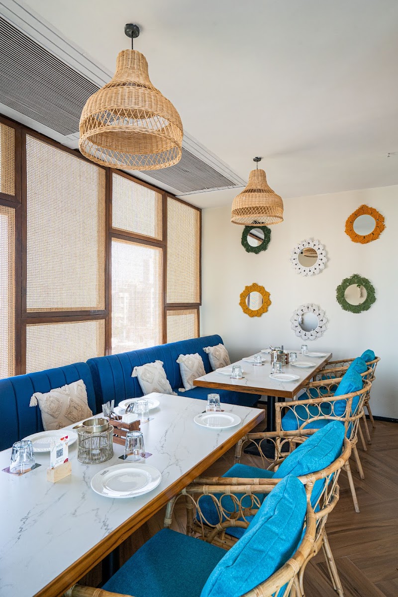 Bustle / Borivali West