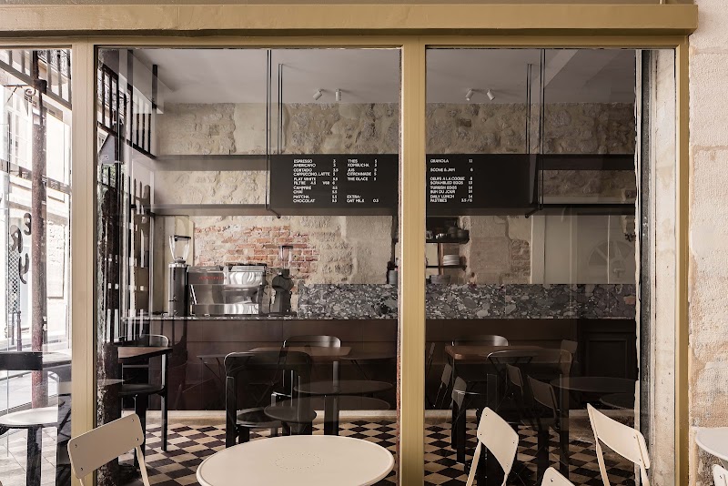 Café Berry / Le Marais Place mentioned in saved reels