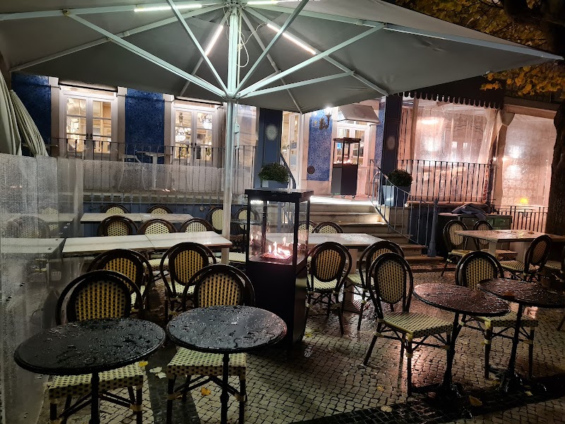 Café Paris / Sintra Place mentioned in saved reels