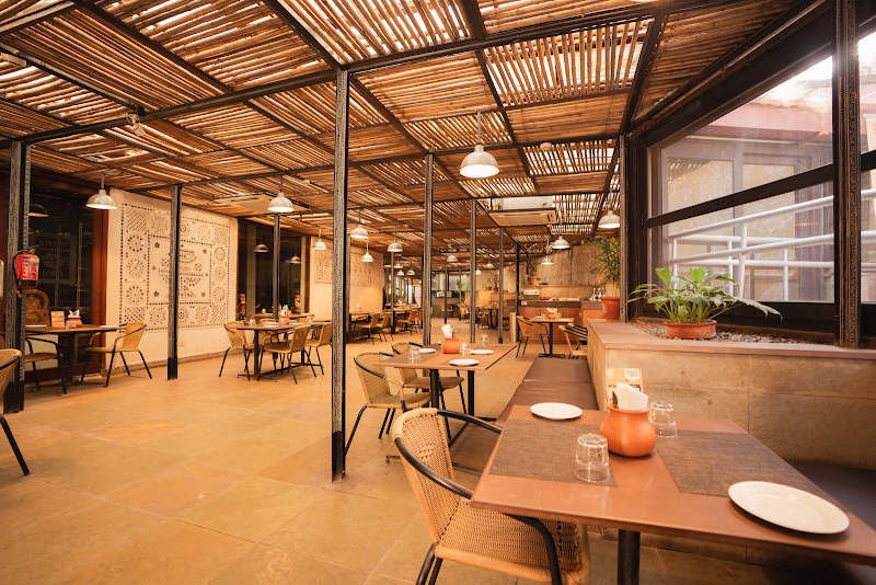 Cafe Lota / Pragati Maidan