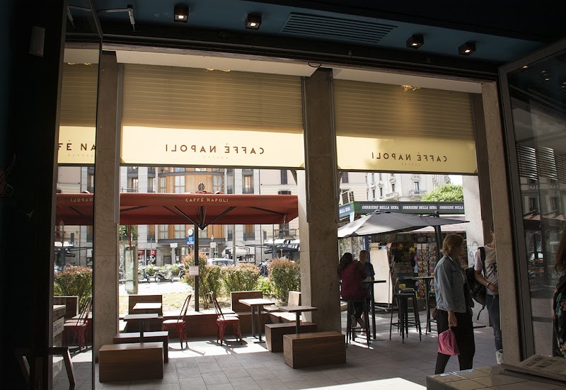 Caffè Napoli / Milan
