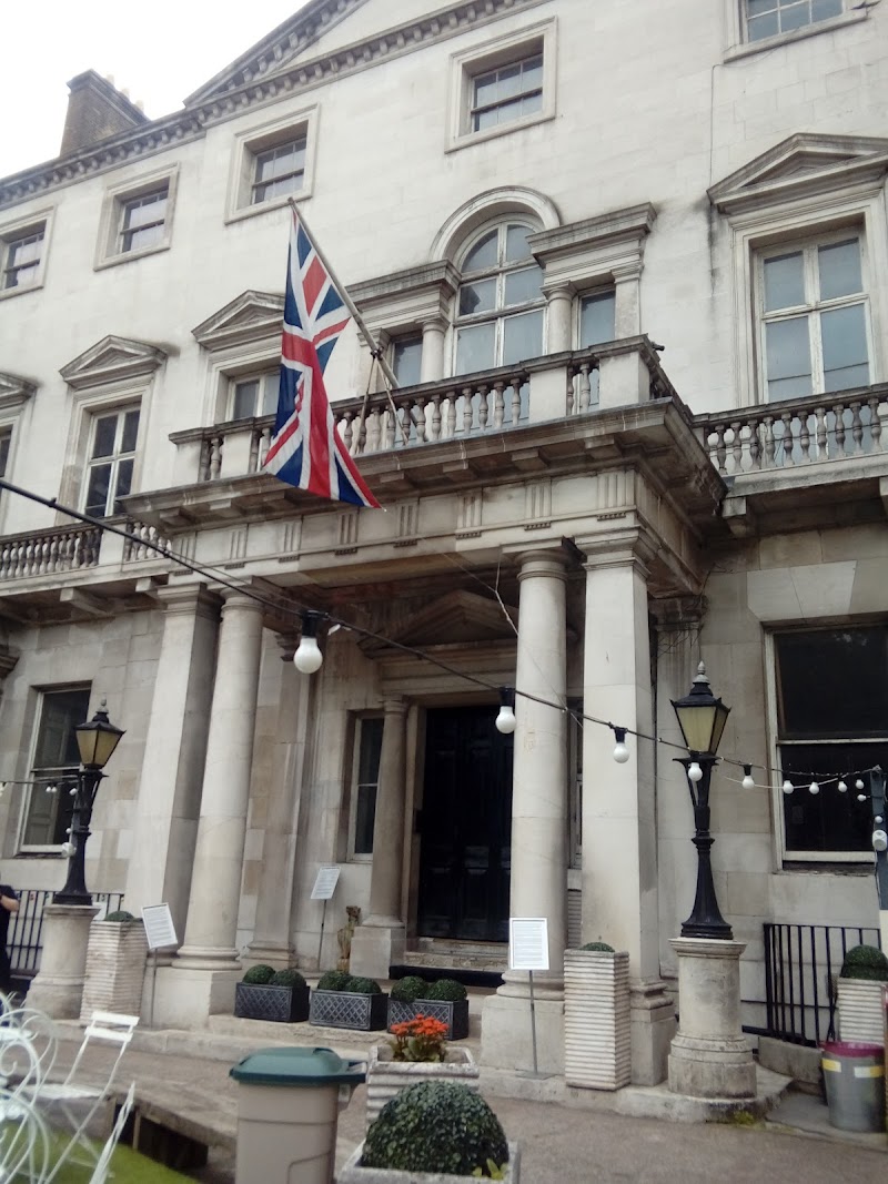 Cambridge House, Auberge Collection / London