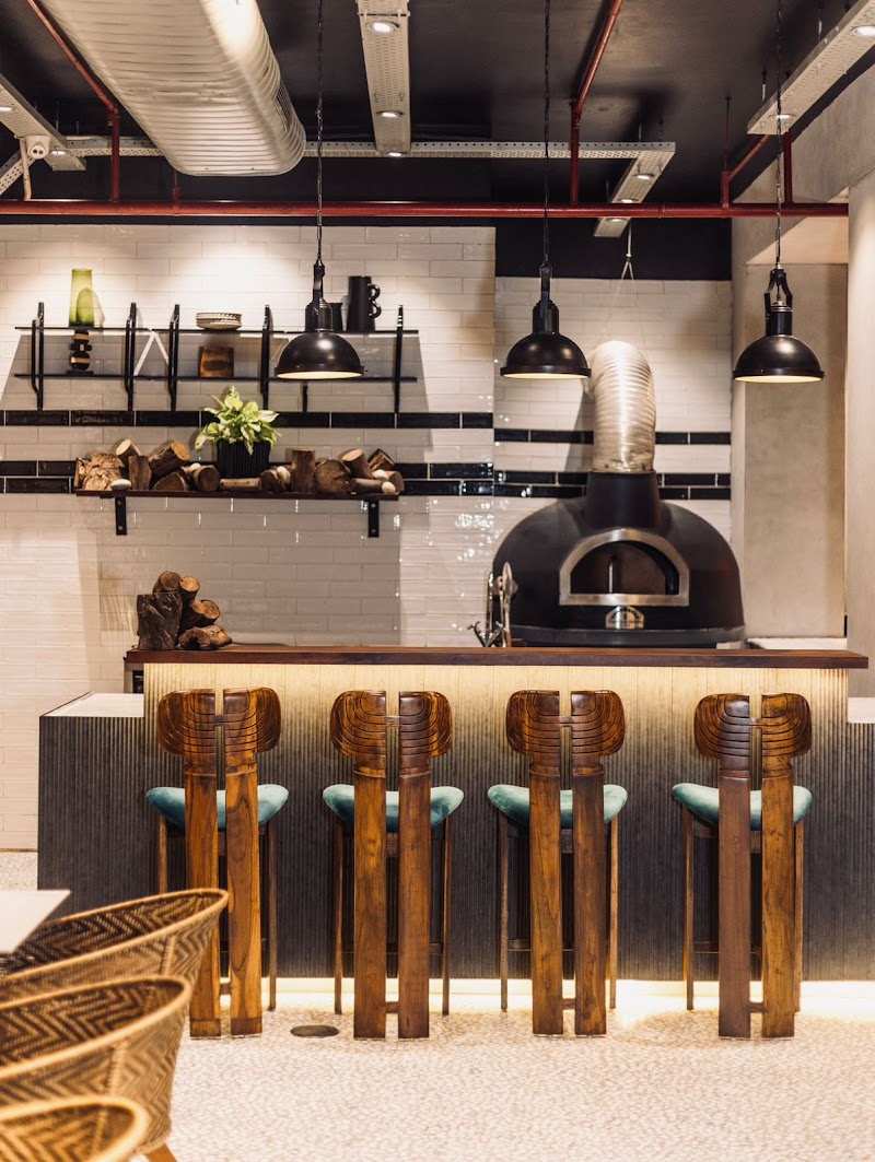 Camillo's / Friends Colony