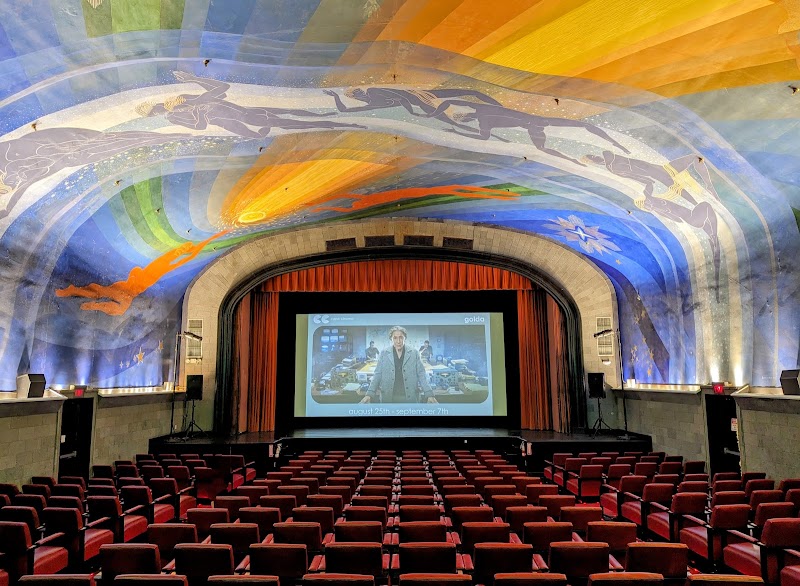 Cape Cinema / Dennis