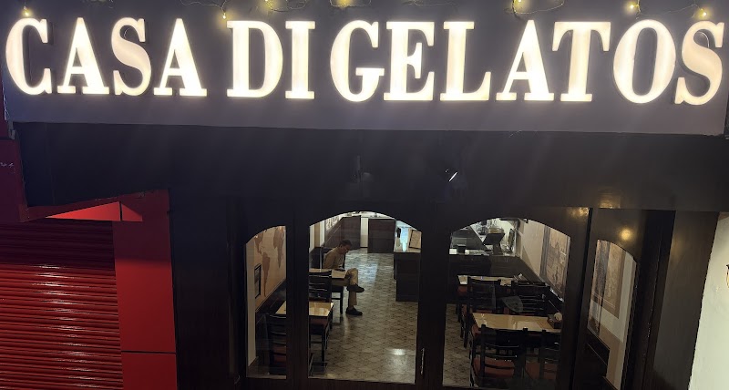 Casa Di Gelatos / Kapoorthala