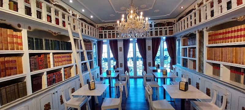 Casa Portuguesa do Pastel de Bacalhau / Porto