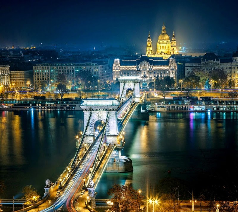 Chain Bridge / Budapest