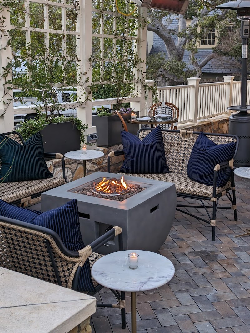 Chez Noir / Carmel-By-The-Sea